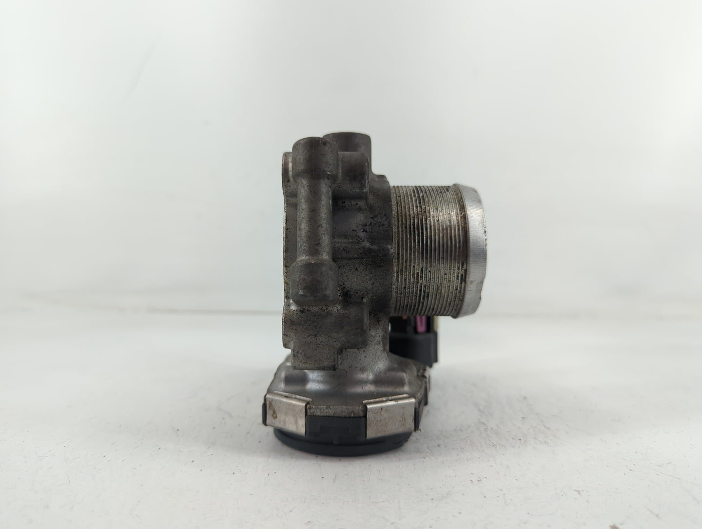 2011-2016 Chevrolet Cruze Throttle Body P/N:55565489 Fits Fits 2011 2012 2013 2014 2015 2016 2017 2018 2019 2020 2021 OEM Us