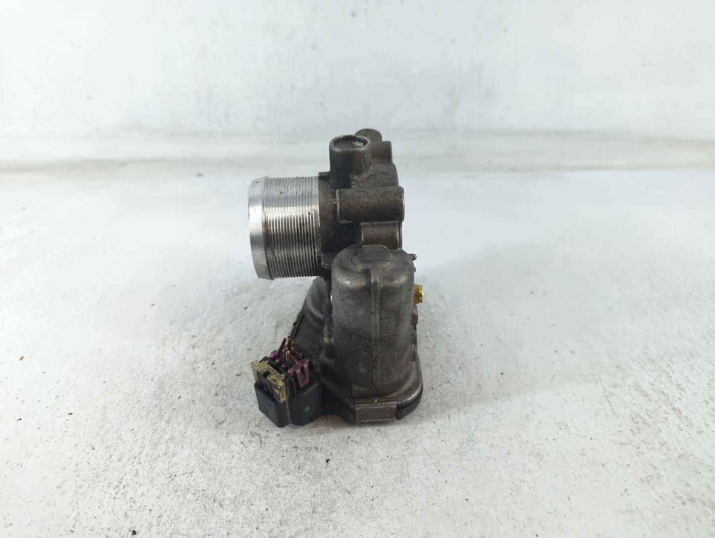 2011-2016 Chevrolet Cruze Throttle Body P/N:55 565 489 Fits Fits 2011 2012 2013 2014 2015 2016 2017 2018 2019 2020 2021 OEM 