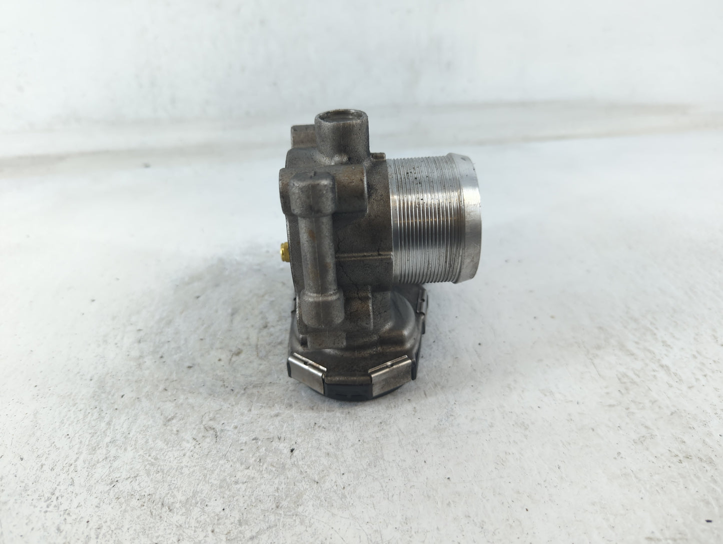 2011-2016 Chevrolet Cruze Throttle Body P/N:55 565 489 Fits Fits 2011 2012 2013 2014 2015 2016 2017 2018 2019 2020 2021 OEM 