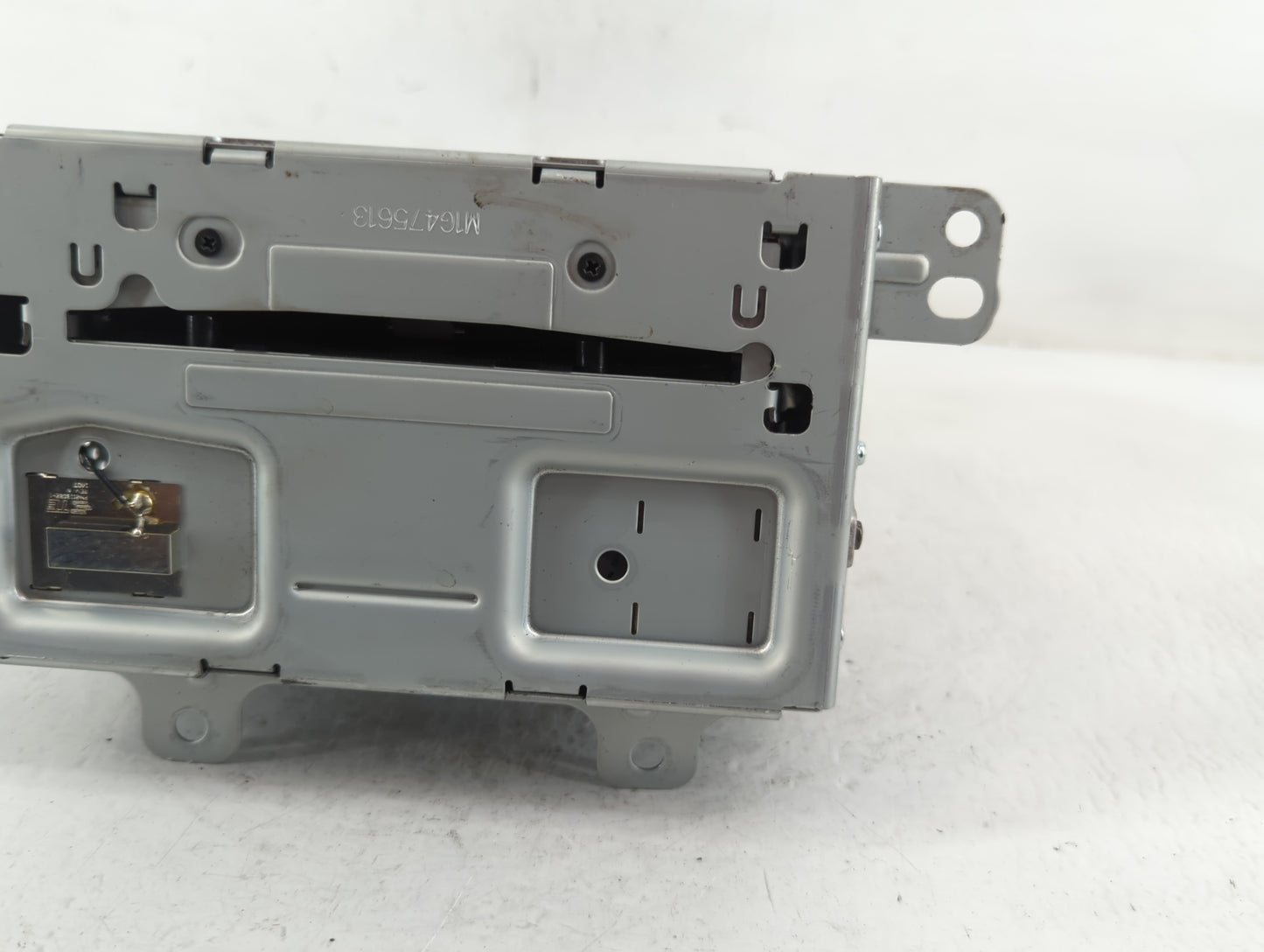 2015-2016 Chevrolet Cruze Radio AM FM Cd Player Receiver Replacement P/N:23495273 Fits Fits 2014 2015 2016 2017 OEM Used Aut