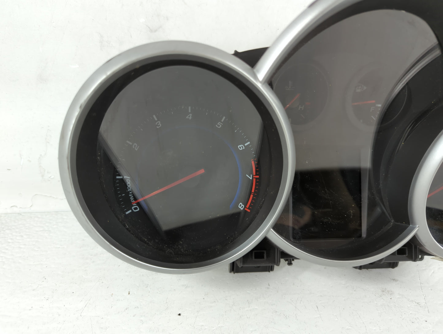 2015 Chevrolet Cruze Instrument Cluster Speedometer Gauges P/N:811511914 94560794 Fits OEM Used Auto Parts - Oemusedautopart