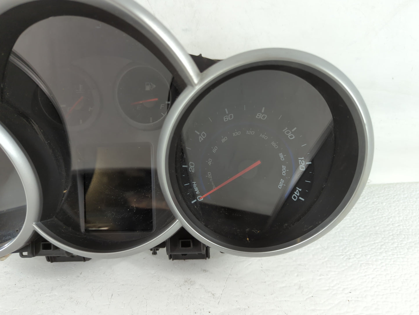 2015 Chevrolet Cruze Instrument Cluster Speedometer Gauges P/N:811511914 94560794 Fits OEM Used Auto Parts - Oemusedautopart