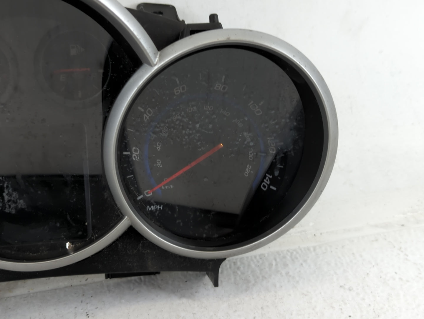 2015-2016 Chevrolet Cruze Instrument Cluster Speedometer Gauges P/N:42362675 Fits Fits 2015 2016 OEM Used Auto Parts - Oemus