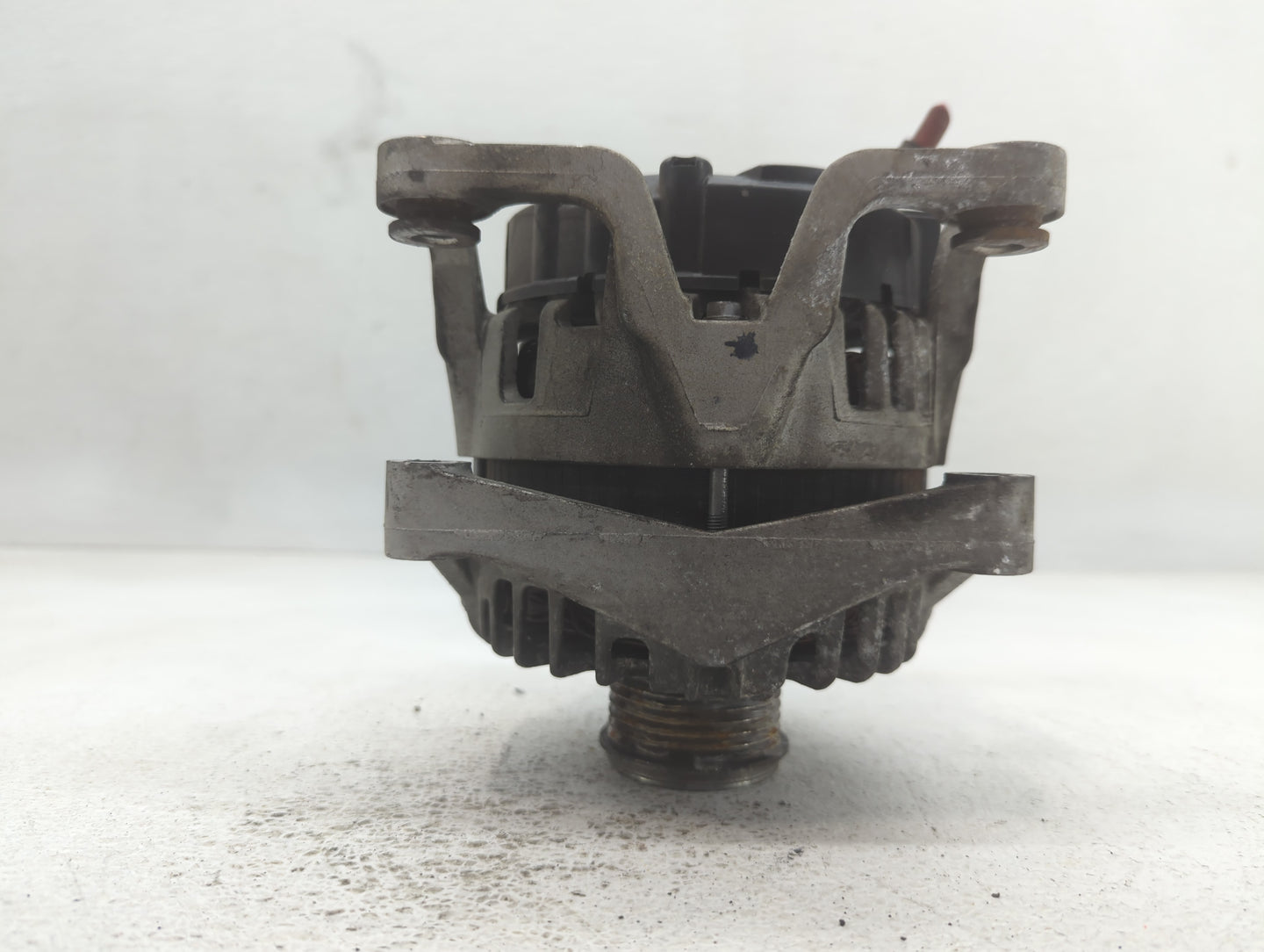 2011-2016 Chevrolet Cruze Alternator Replacement Generator Charging Assembly Engine OEM P/N:23247389 Fits OEM Used Auto Part