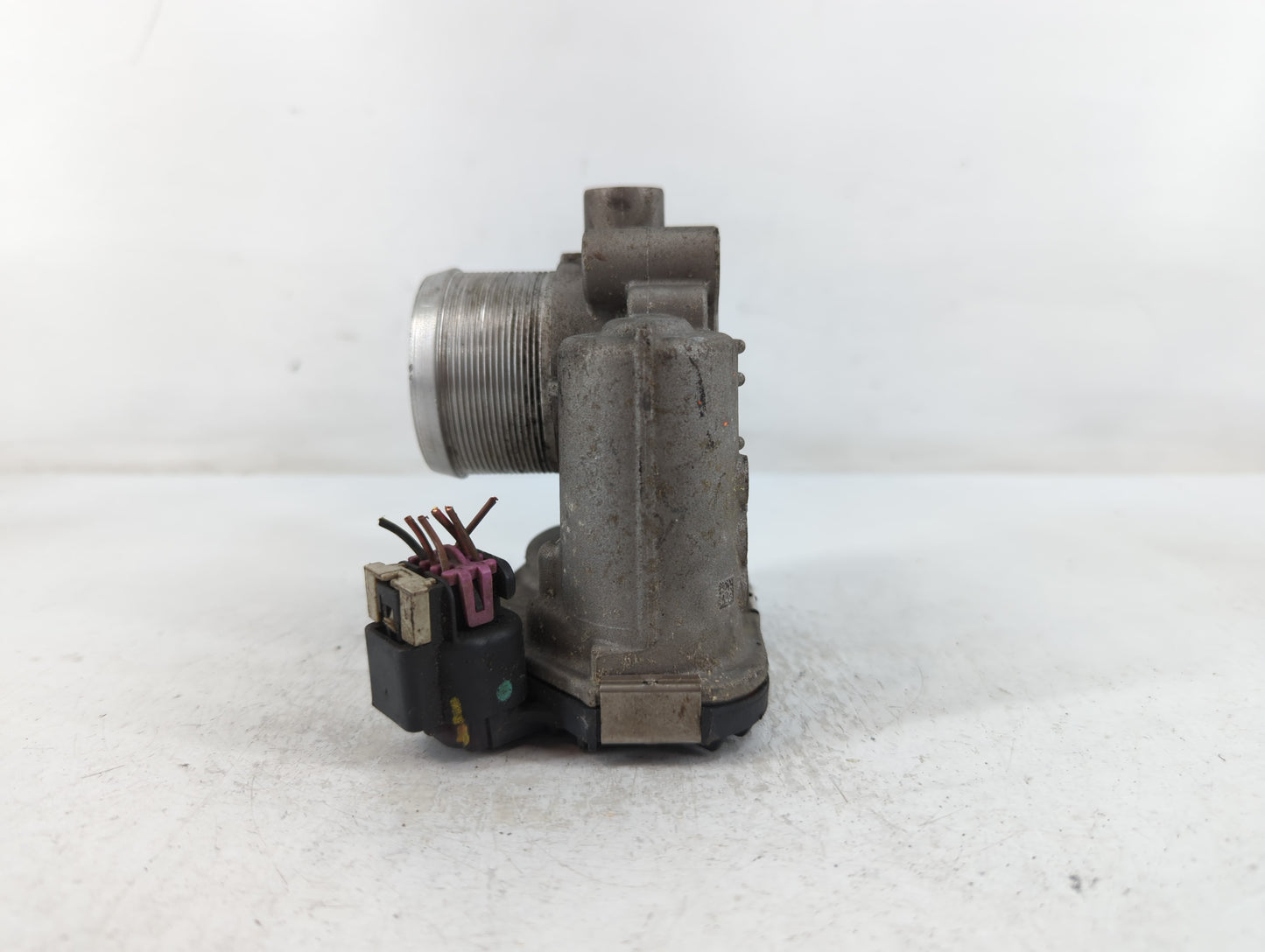 2011-2016 Chevrolet Cruze Throttle Body P/N:55581662 Fits Fits 2011 2012 2013 2014 2015 2016 2017 2018 2019 2020 2021 OEM Us