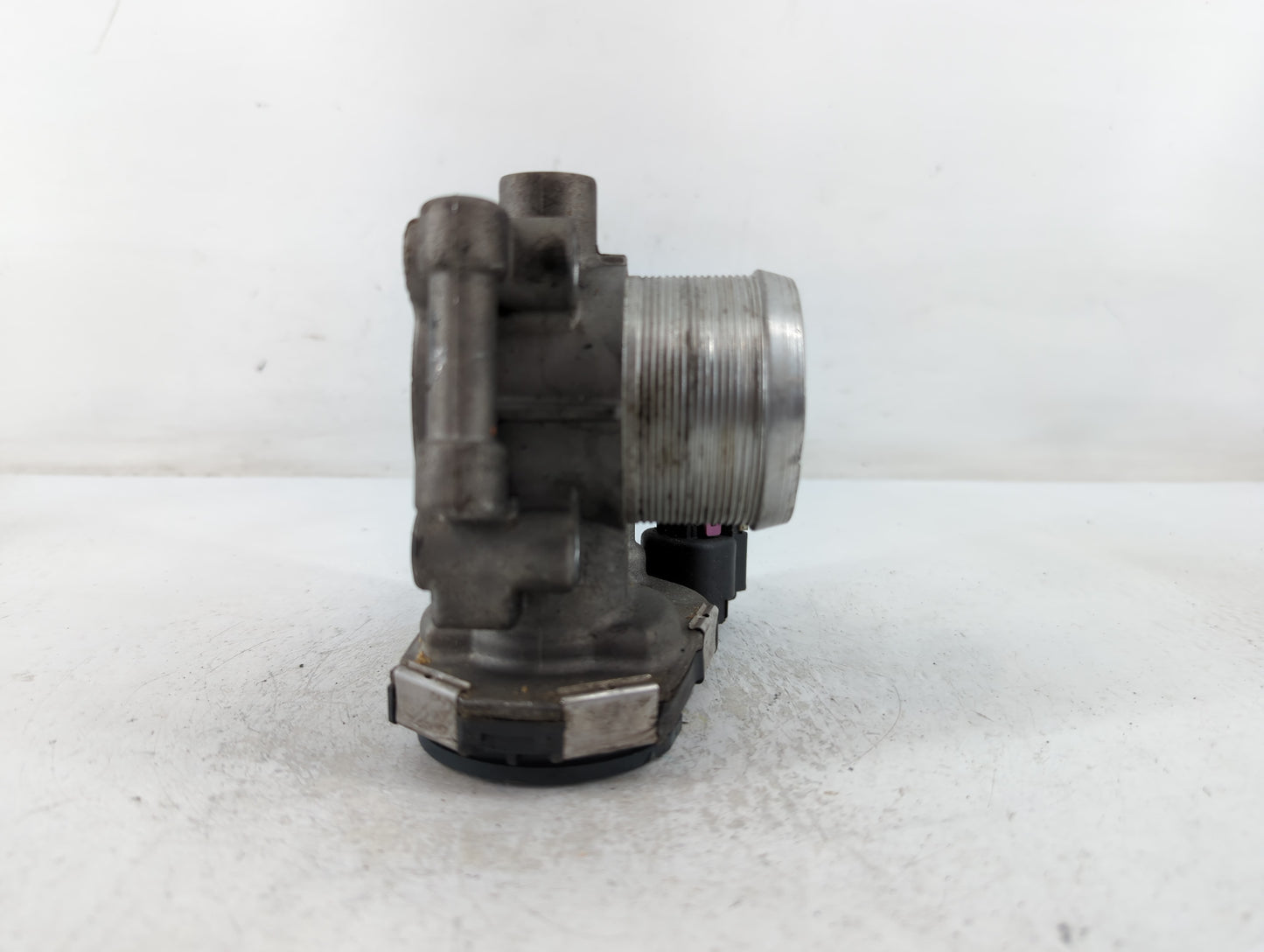2011-2016 Chevrolet Cruze Throttle Body P/N:55581662 Fits Fits 2011 2012 2013 2014 2015 2016 2017 2018 2019 2020 2021 OEM Us
