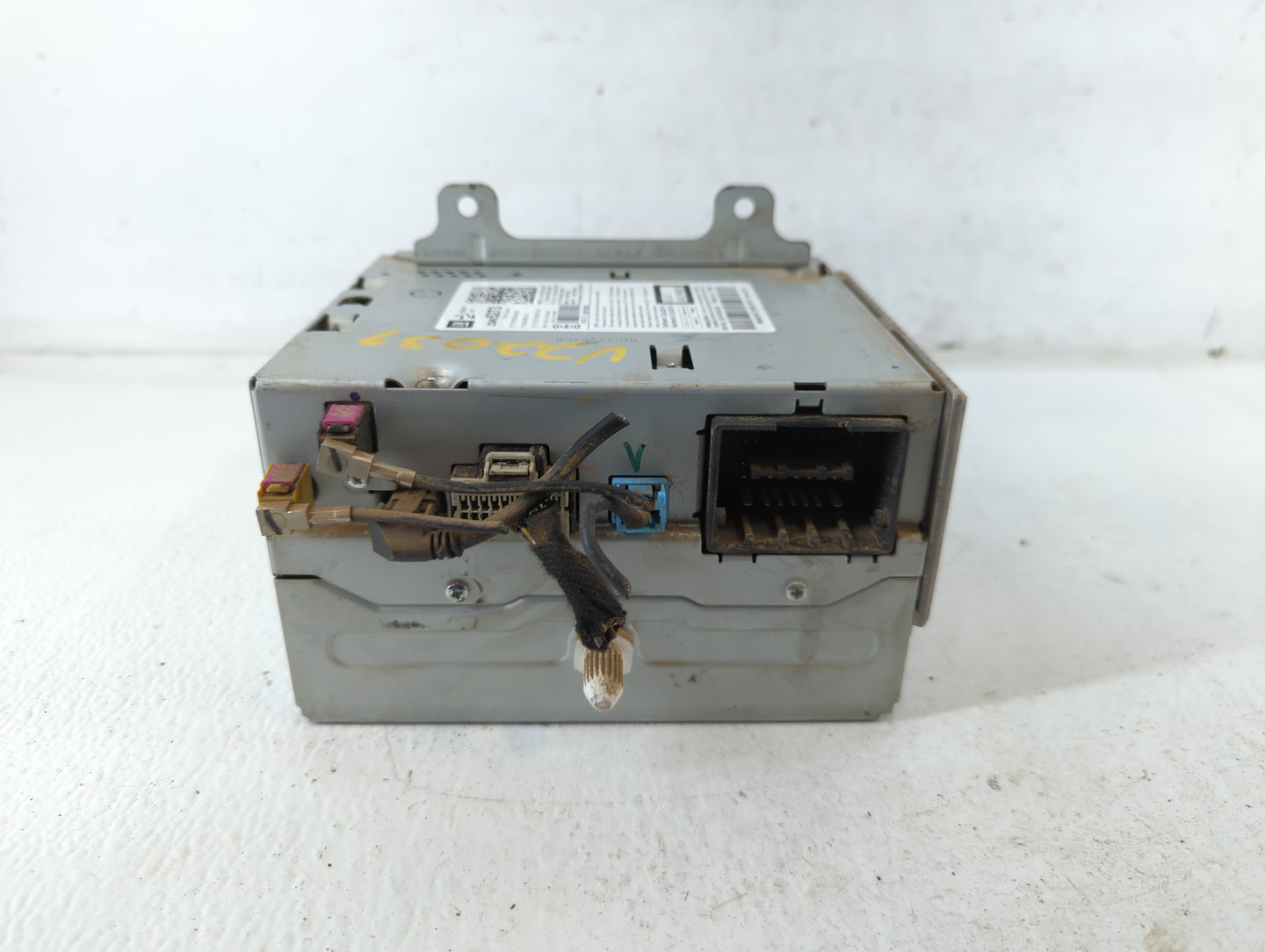 2013-2016 Chevrolet Cruze Radio AM FM Cd Player Receiver Replacement P/N:23495273 Fits Fits 2013 2014 2015 2016 OEM Used Aut