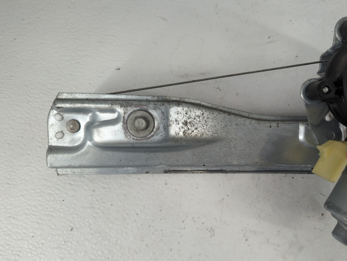 2012-2016 Chevrolet Cruze Window Regulator Right Passenger Rear - Oemusedautoparts1.com