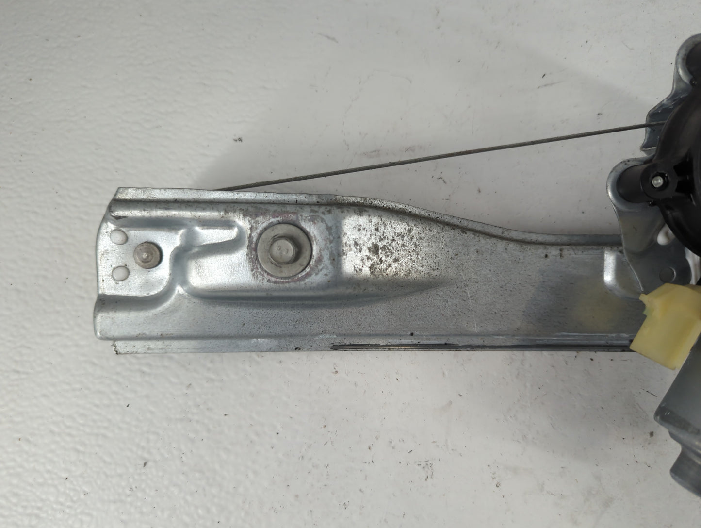 2012-2016 Chevrolet Cruze Window Regulator Right Passenger Rear - Oemusedautoparts1.com