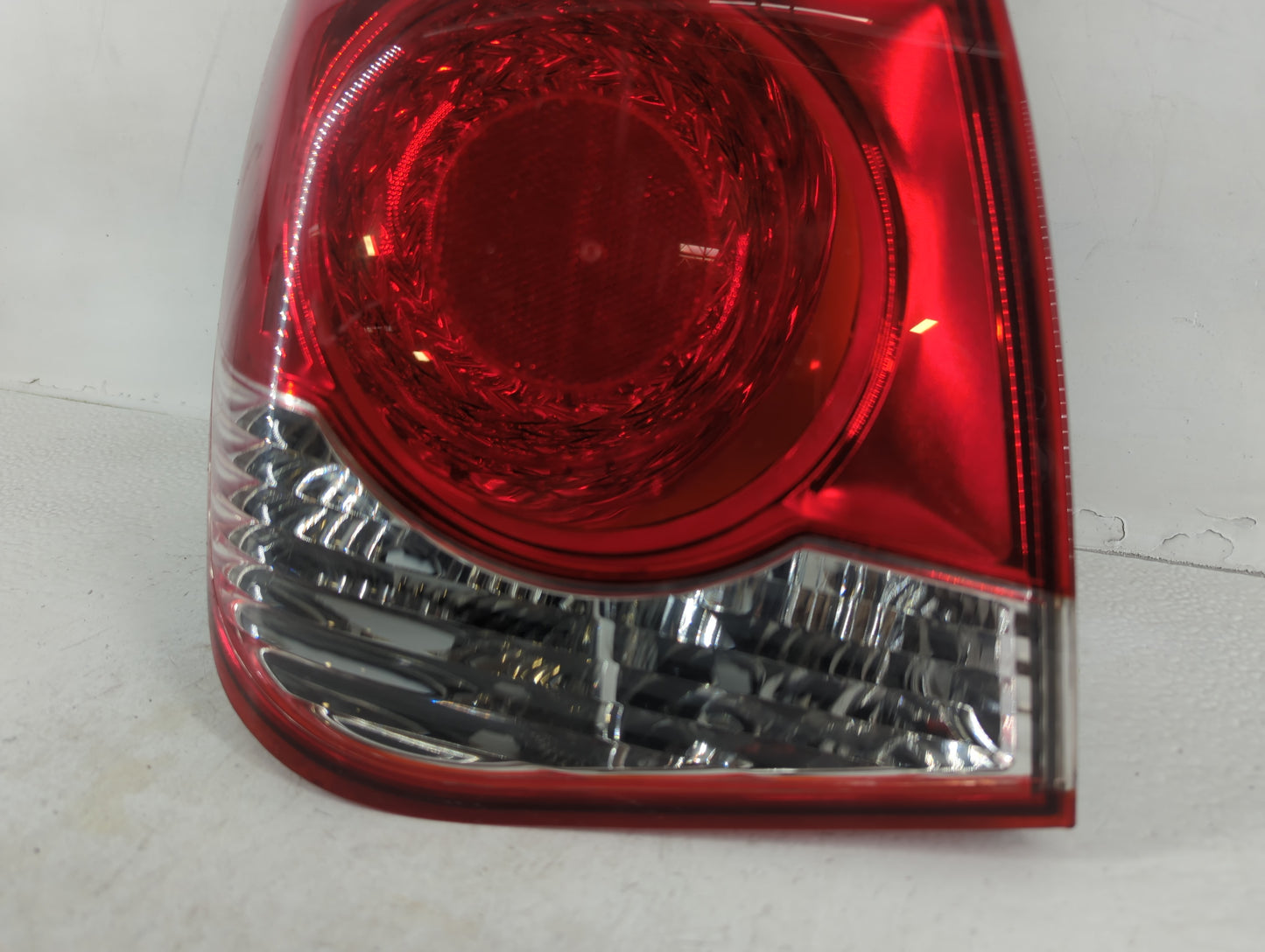 2011-2016 Chevrolet Cruze Tail Light Assembly Passenger Right OEM Fits Fits 2011 2012 2013 2014 2015 2016 OEM Used Auto Part