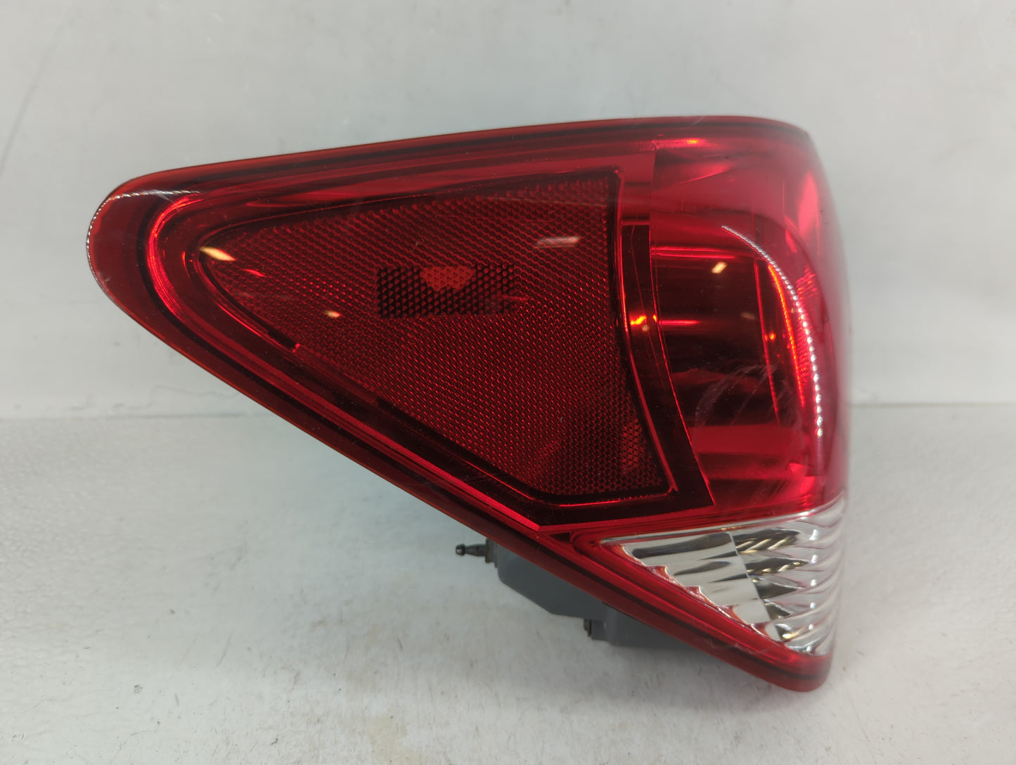 2011-2016 Chevrolet Cruze Tail Light Assembly Passenger Right OEM Fits Fits 2011 2012 2013 2014 2015 2016 OEM Used Auto Part