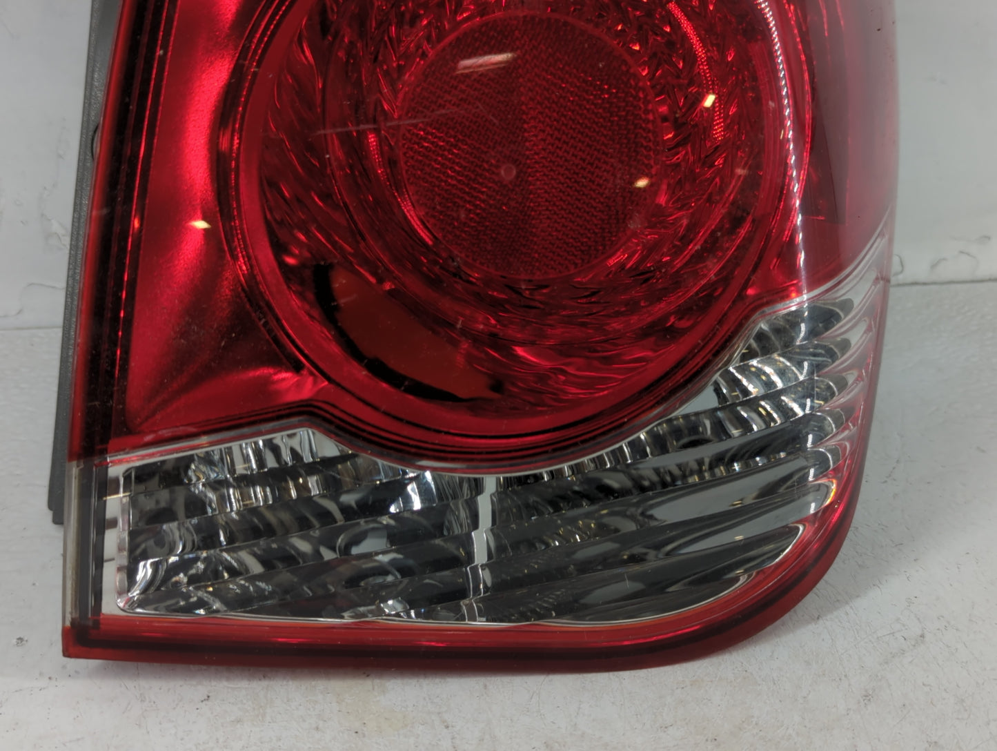 2011-2016 Chevrolet Cruze Tail Light Assembly Passenger Right OEM Fits Fits 2011 2012 2013 2014 2015 2016 OEM Used Auto Part