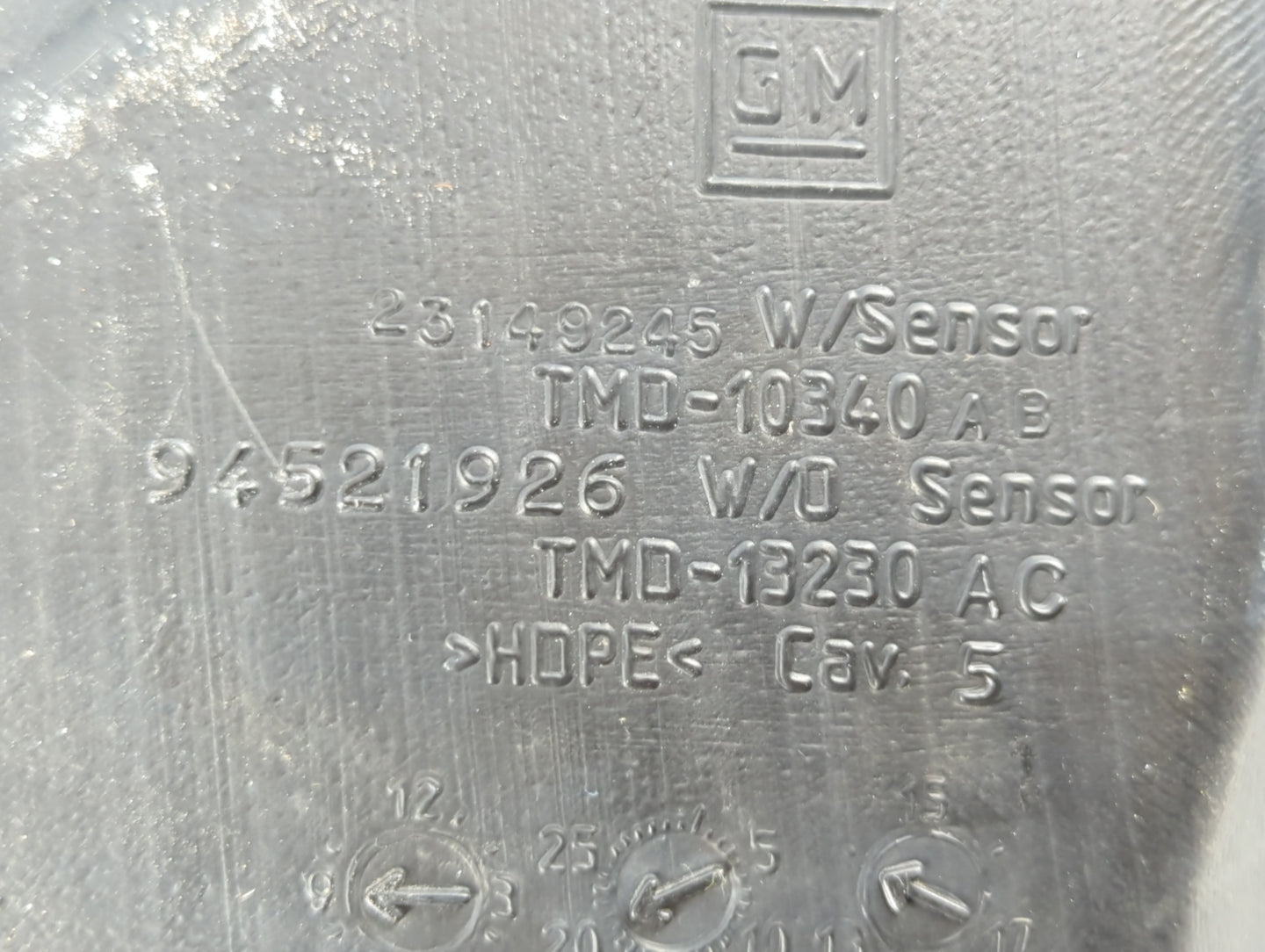 2011-2016 Chevrolet Cruze Windshield Washer Fluid Reservoir Bottle Oem - Oemusedautoparts1.com