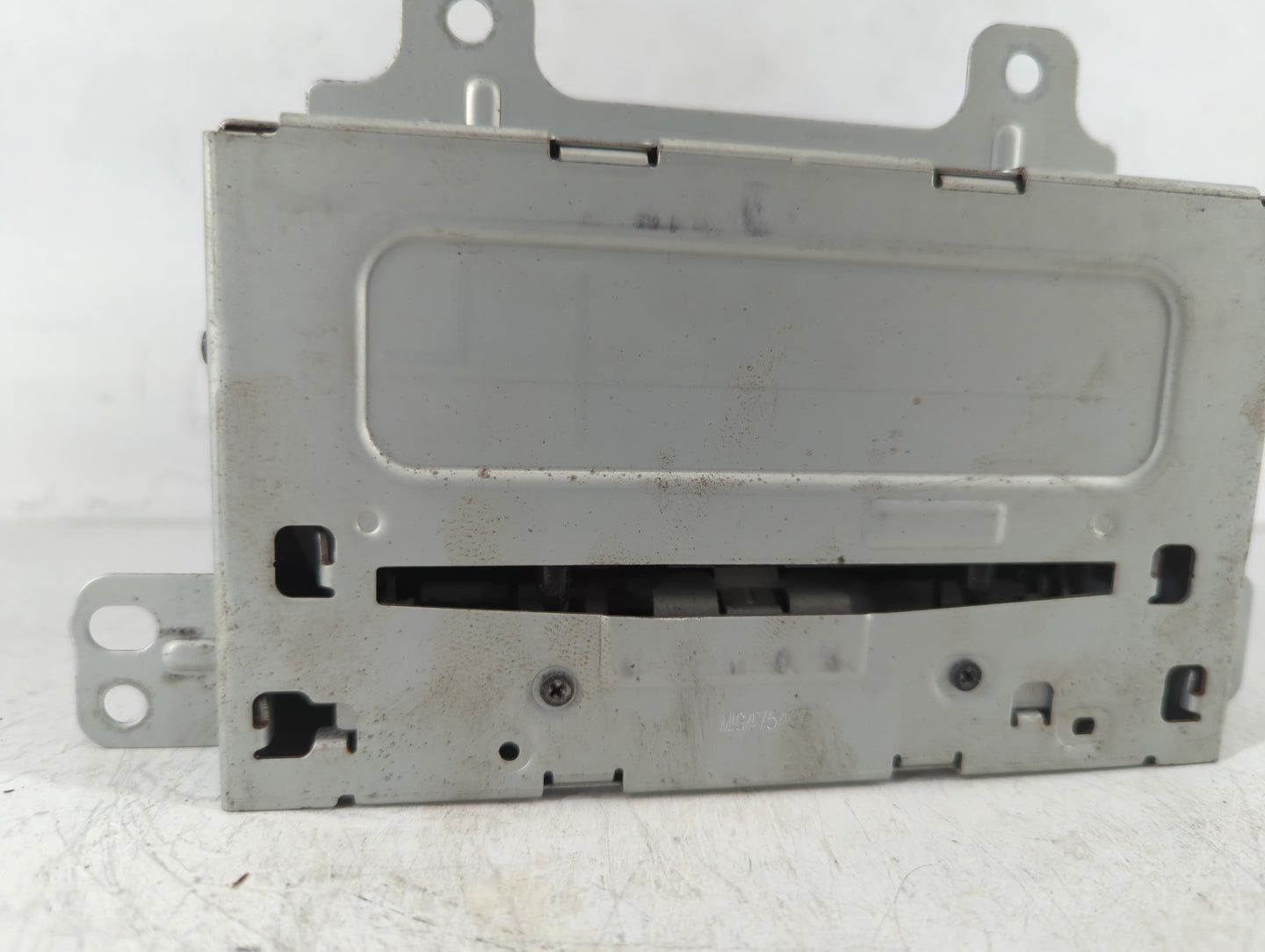 2013-2016 Chevrolet Cruze Am Fm Cd Player Radio Receiver - Oemusedautoparts1.com