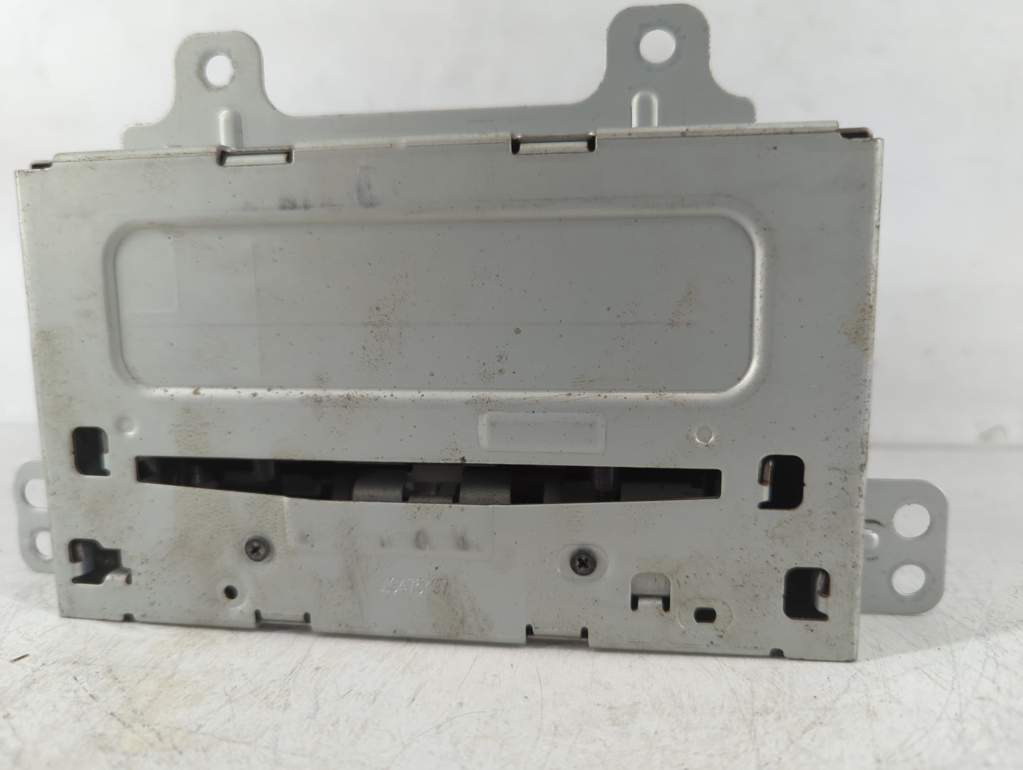 2013-2016 Chevrolet Cruze Am Fm Cd Player Radio Receiver - Oemusedautoparts1.com