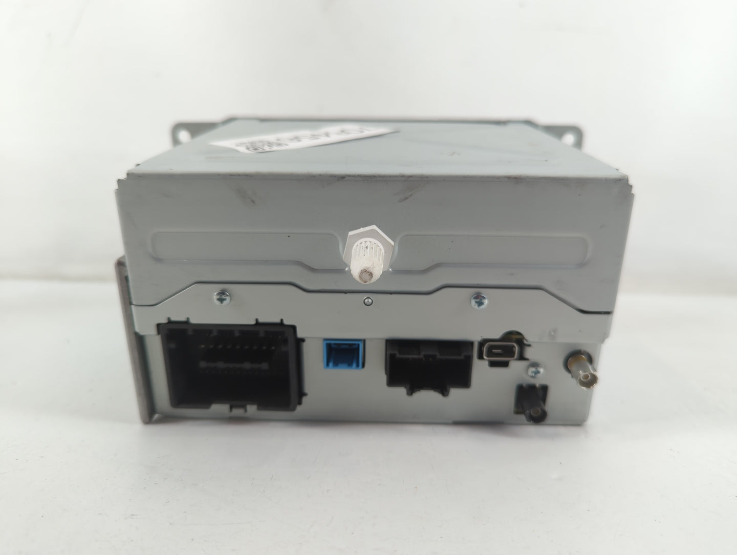 2015-2016 Chevrolet Cruze Am Fm Cd Player Radio Receiver - Oemusedautoparts1.com