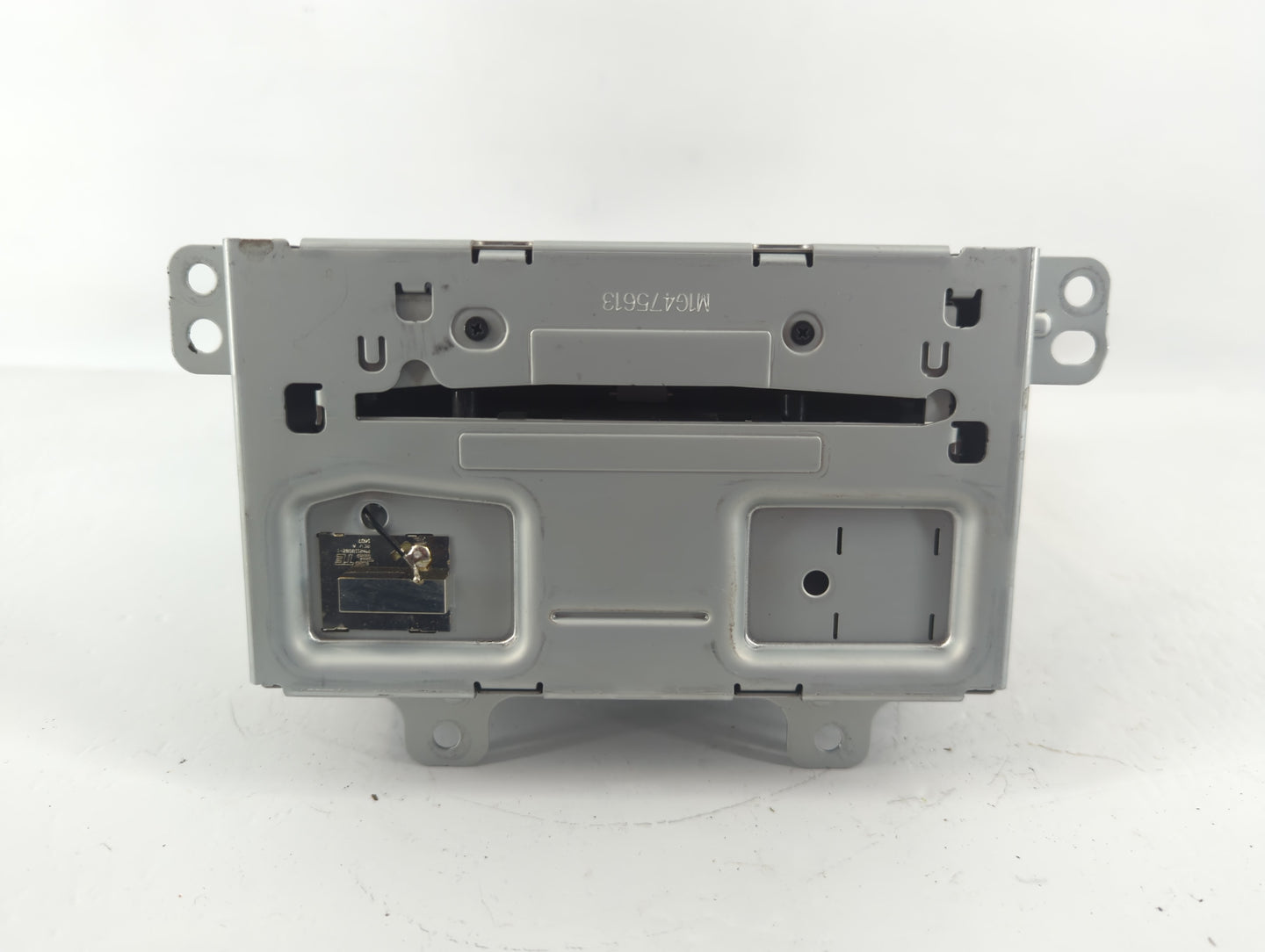 2015-2016 Chevrolet Cruze Am Fm Cd Player Radio Receiver - Oemusedautoparts1.com