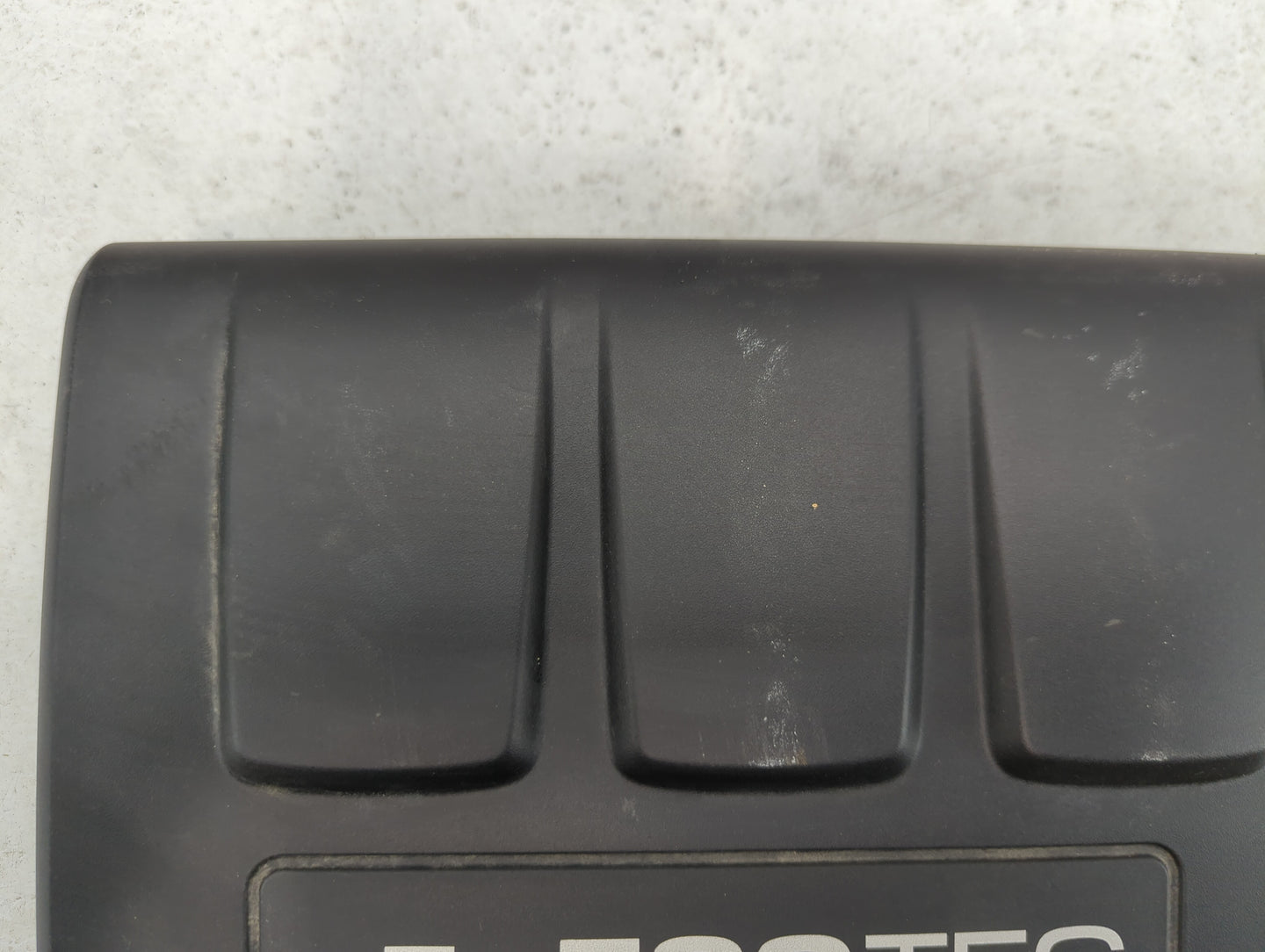 2015 Chevrolet Cruze Engine Cover - Oemusedautoparts1.com
