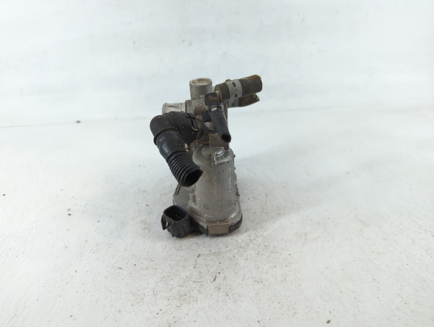 2011-2016 Chevrolet Cruze Throttle Body P/N:0 280 750 245 55561495 Fits Fits 2009 2010 2011 2012 2013 2014 2015 2016 2017 20