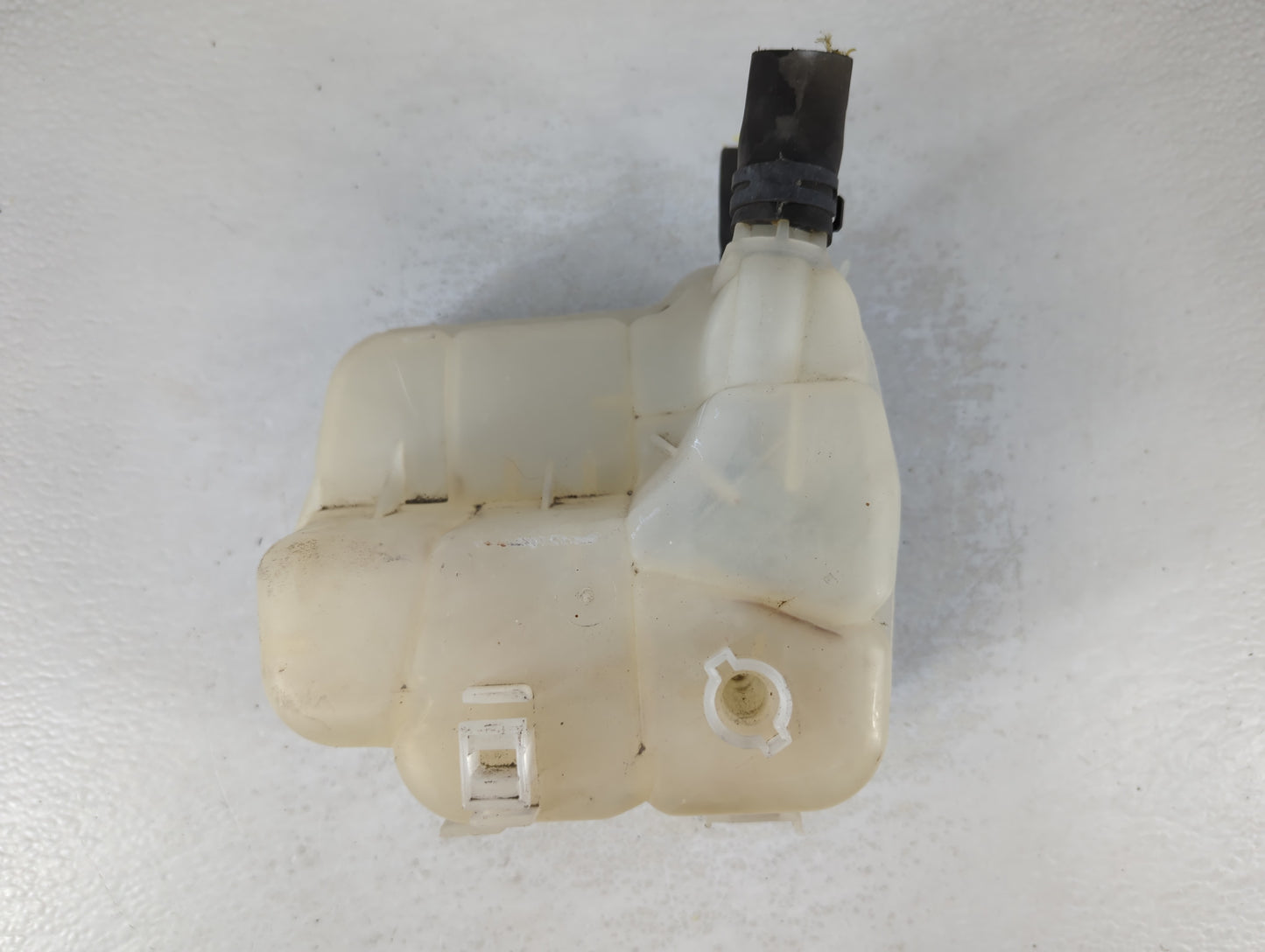 2011-2016 Chevrolet Cruze Radiator Coolant Overflow Expansion Tank Bottle 745421 - Oemusedautoparts1.com