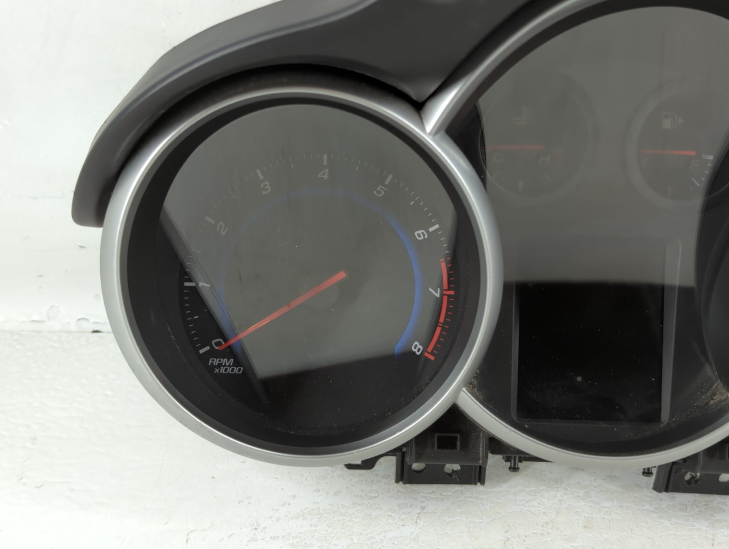 2015-2016 Chevrolet Cruze Instrument Cluster Speedometer Gauges P/N:95216802 Fits Fits 2015 2016 OEM Used Auto Parts - Oemus