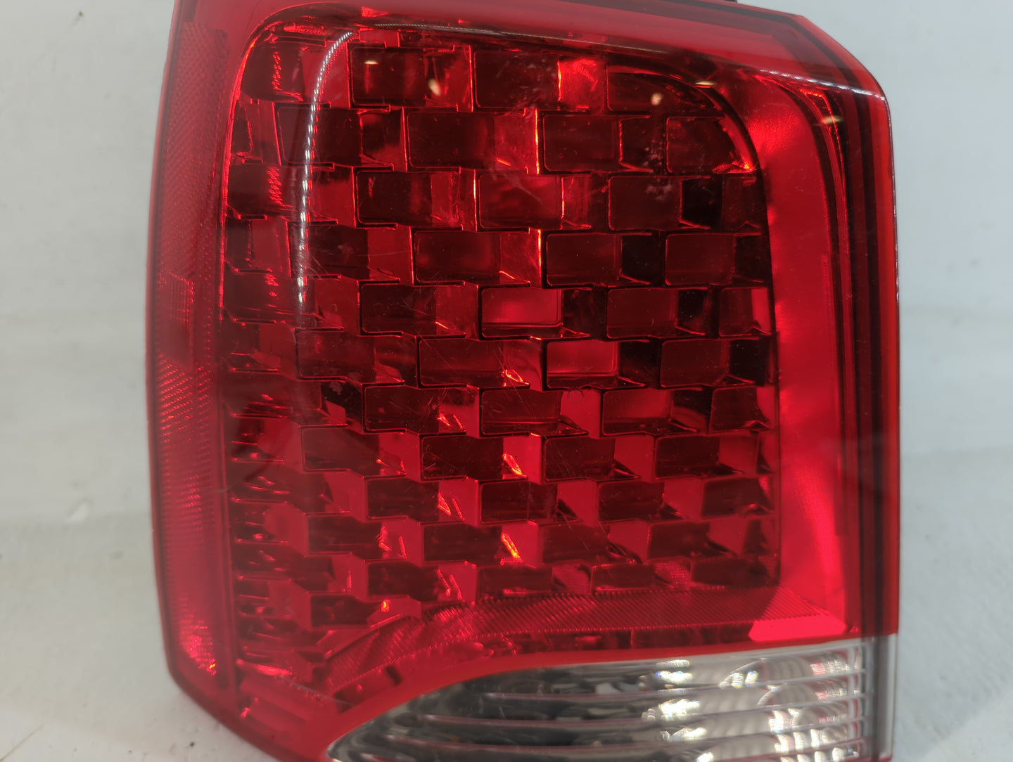 2011-2016 Chevrolet Cruze Tail Light Assembly Driver Left OEM P/N:92401-1U000 Fits Fits 2011 2012 2013 2014 2015 2016 OEM Us