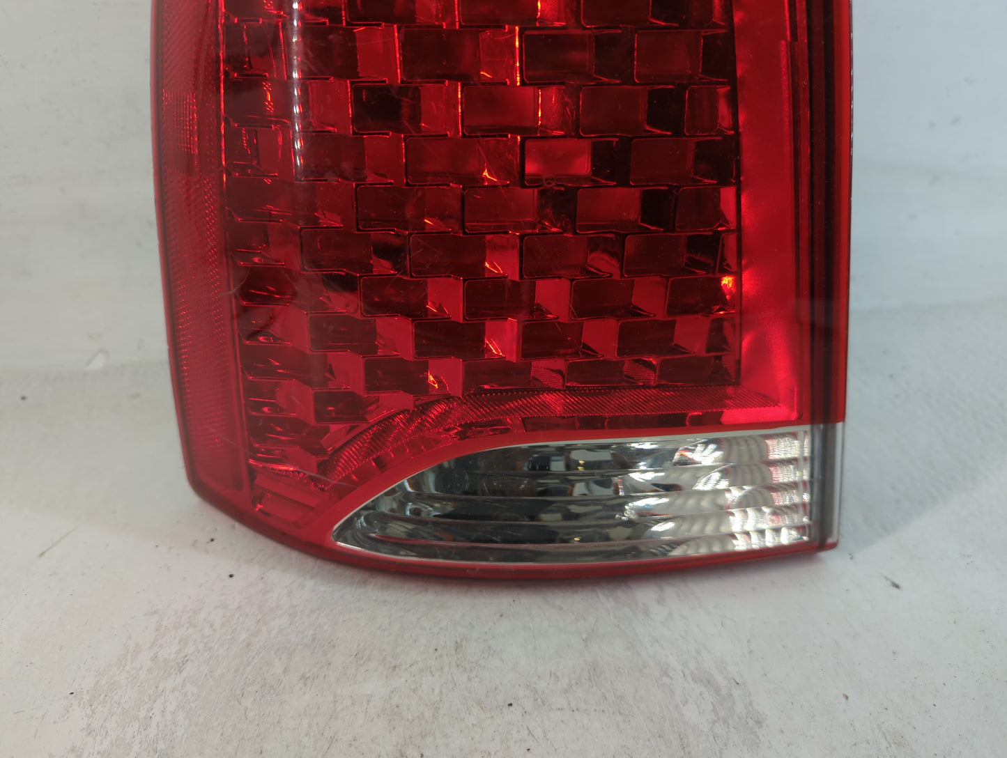 2011-2016 Chevrolet Cruze Tail Light Assembly Driver Left OEM P/N:92401-1U000 Fits Fits 2011 2012 2013 2014 2015 2016 OEM Us