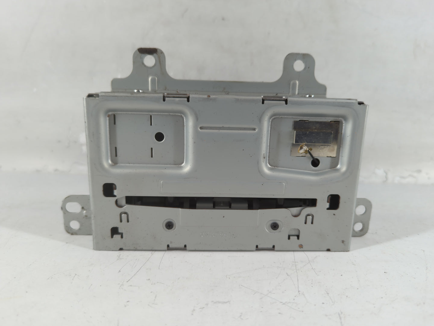 2015-2016 Chevrolet Cruze Radio AM FM Cd Player Receiver Replacement P/N:23495273 Fits Fits 2014 2015 2016 2017 OEM Used Aut