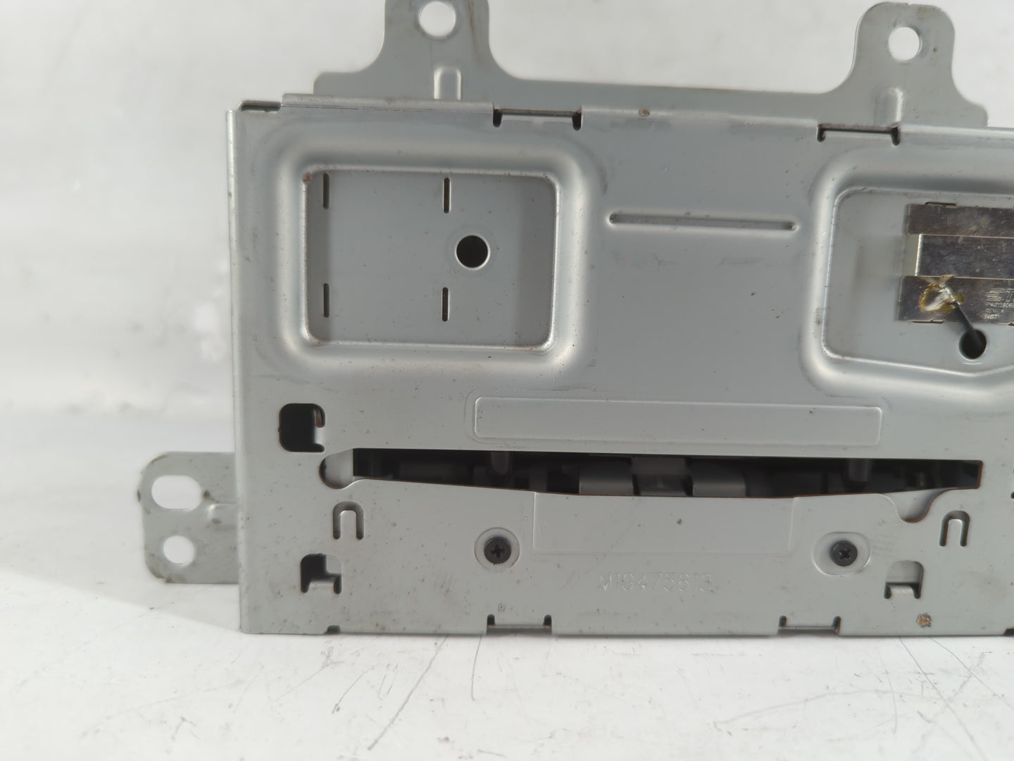 2015-2016 Chevrolet Cruze Radio AM FM Cd Player Receiver Replacement P/N:23495273 Fits Fits 2014 2015 2016 2017 OEM Used Aut