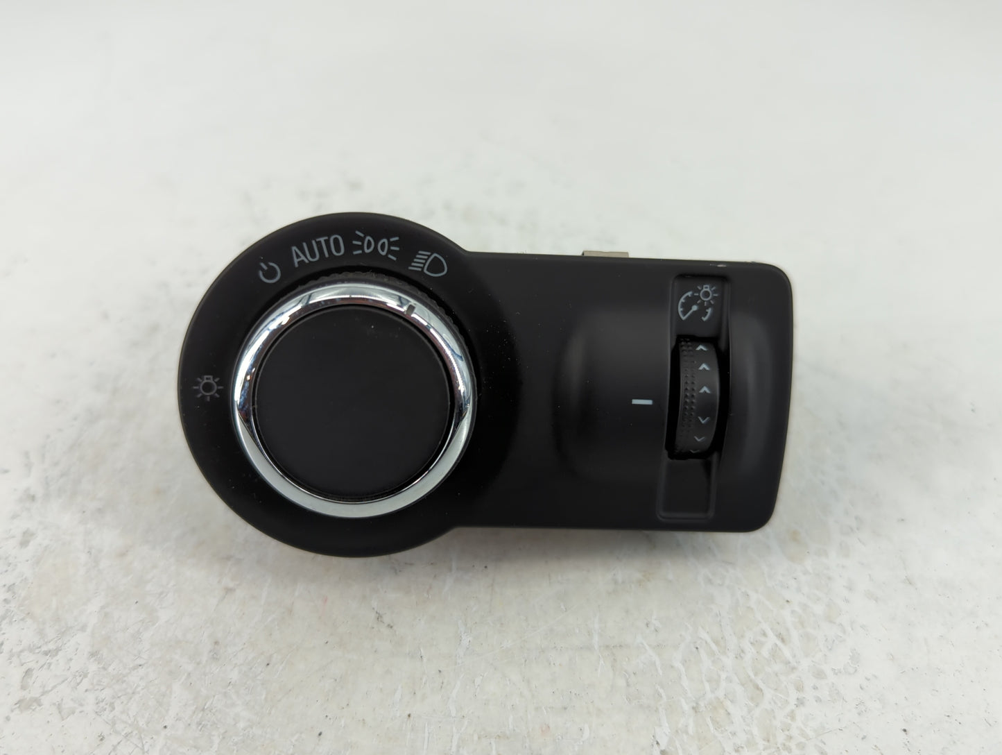 2015 Chevrolet Cruze Headlight Lamp Control Switch - Oemusedautoparts1.com