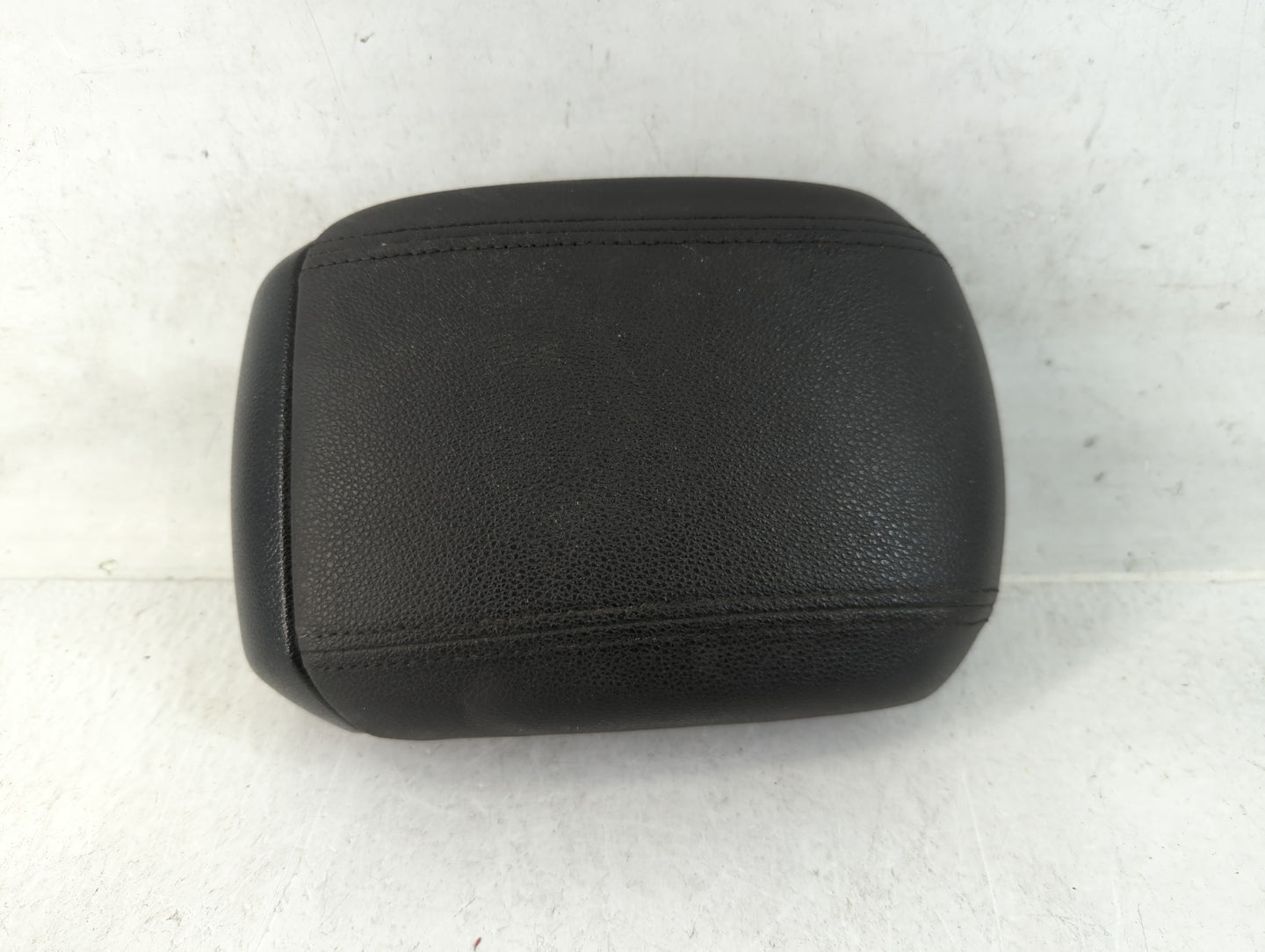 2013-2016 Chevrolet Cruze Center Console Armrest Cover Lid Fits Fits 2013 2014 2015 2016 OEM Used Auto Parts - Oemusedautopa