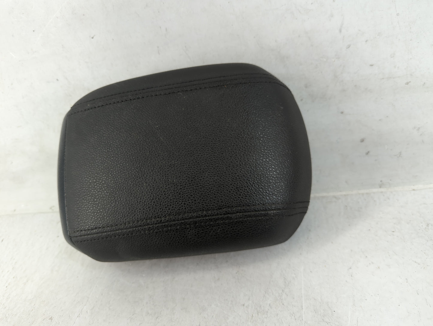 2013-2016 Chevrolet Cruze Center Console Armrest Cover Lid Fits Fits 2013 2014 2015 2016 OEM Used Auto Parts - Oemusedautopa