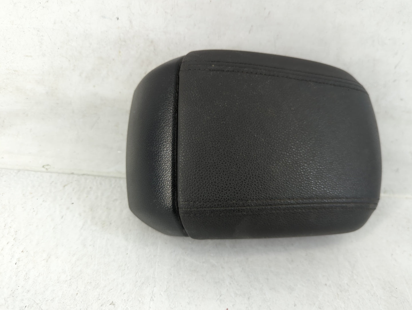 2013-2016 Chevrolet Cruze Center Console Armrest Cover Lid Fits Fits 2013 2014 2015 2016 OEM Used Auto Parts - Oemusedautopa
