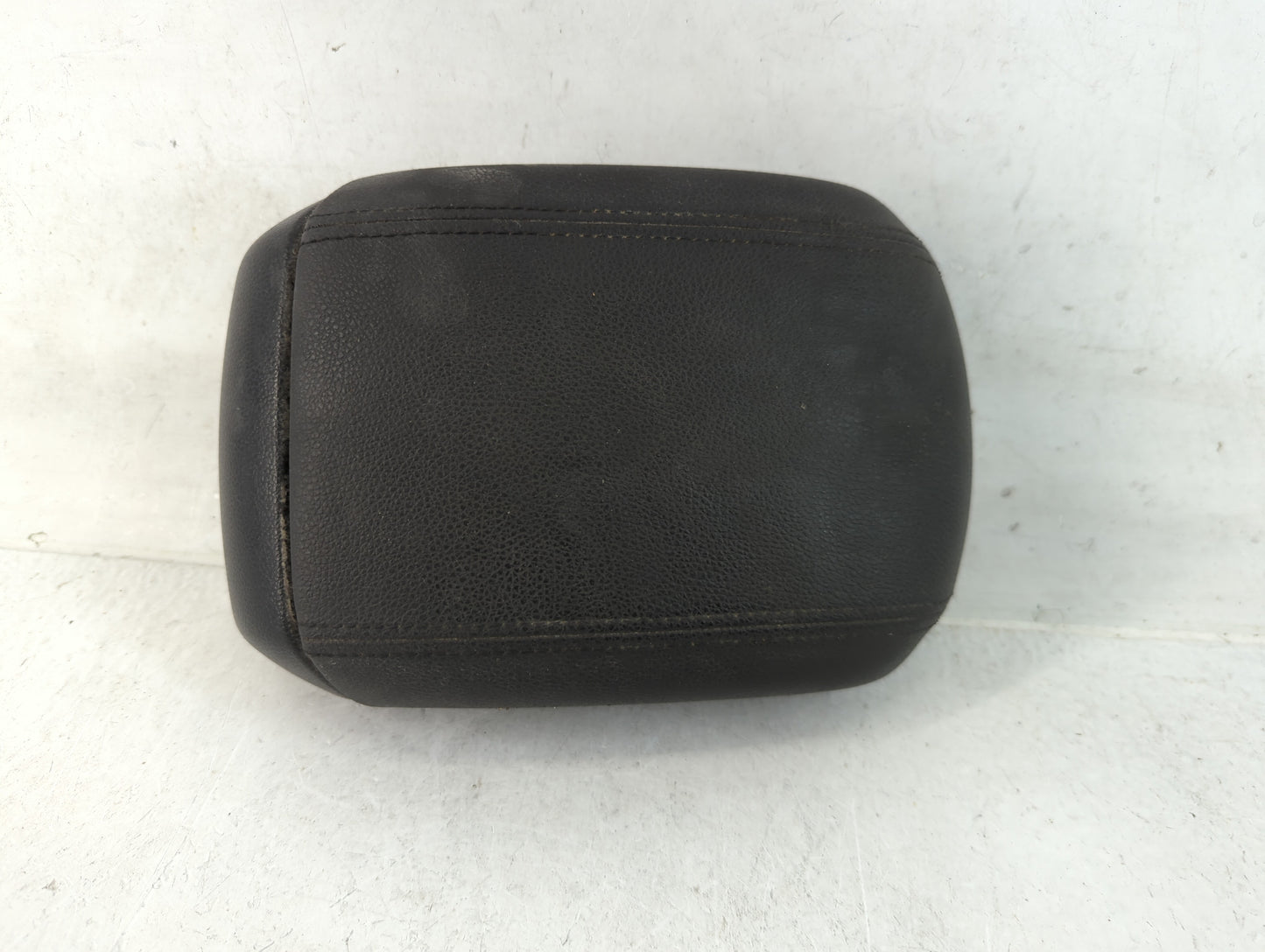 2013-2016 Chevrolet Cruze Center Console Armrest Cover Lid Fits Fits 2013 2014 2015 2016 OEM Used Auto Parts - Oemusedautopa