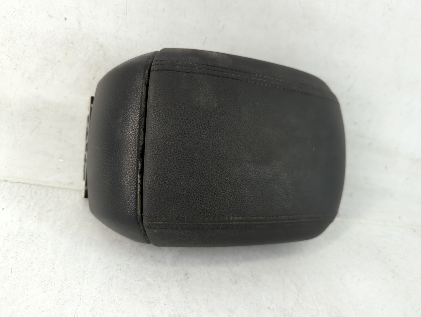 2013-2016 Chevrolet Cruze Center Console Armrest Cover Lid Fits Fits 2013 2014 2015 2016 OEM Used Auto Parts - Oemusedautopa
