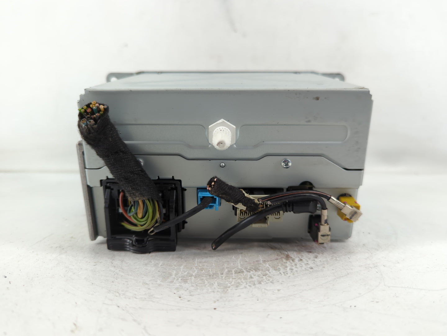 2015-2016 Chevrolet Cruze Radio AM FM Cd Player Receiver Replacement P/N:23495273 Fits Fits 2014 2015 2016 2017 OEM Used Aut