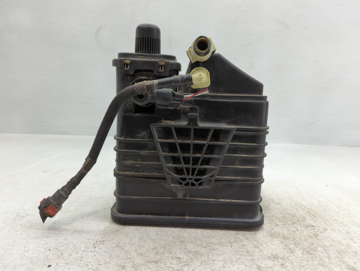 2015 Chevrolet Cruze Fuel Vapor Charcoal Canister - Oemusedautoparts1.com