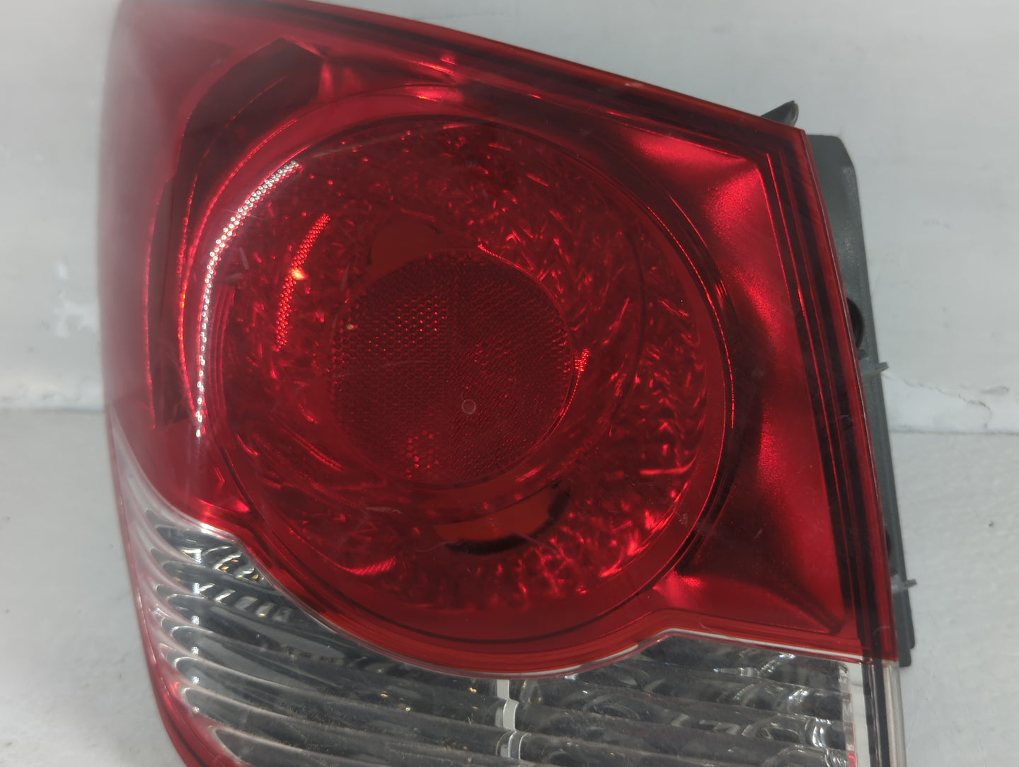 2011-2016 Chevrolet Cruze Tail Light Assembly Driver Left OEM Fits Fits 2011 2012 2013 2014 2015 2016 OEM Used Auto Parts - 