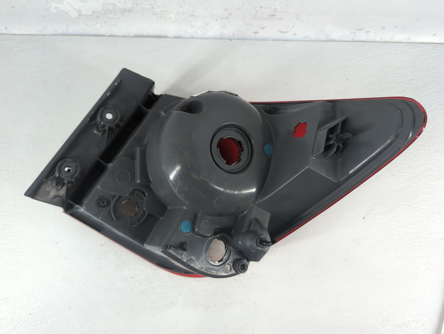 2011-2016 Chevrolet Cruze Tail Light Assembly Driver Left OEM Fits Fits 2011 2012 2013 2014 2015 2016 OEM Used Auto Parts - 