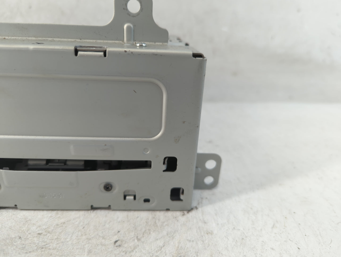 2013-2016 Chevrolet Cruze Radio AM FM Cd Player Receiver Replacement P/N:22923803 Fits Fits 2013 2014 2015 2016 OEM Used Aut