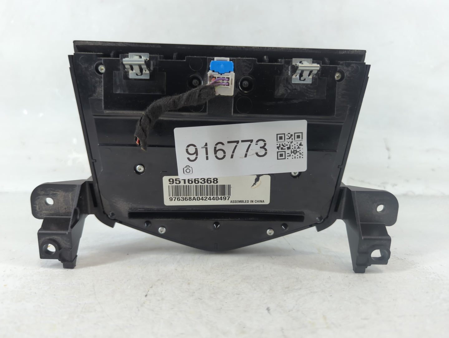 2013-2016 Chevrolet Cruze Radio AM FM Cd Player Receiver Replacement P/N:95166368 Fits Fits 2013 2014 2015 2016 OEM Used Aut