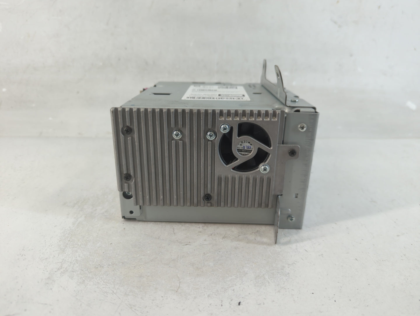 2013-2016 Chevrolet Cruze Radio AM FM Cd Player Receiver Replacement P/N:22976137 Fits Fits 2013 2014 2015 2016 OEM Used Aut