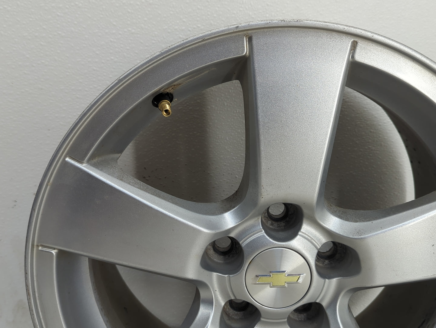 2014-2016 Chevrolet Cruze Oem Wheel Rim - Oemusedautoparts1.com