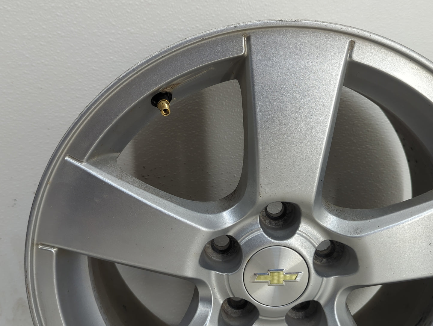 2014-2016 Chevrolet Cruze Oem Wheel Rim - Oemusedautoparts1.com