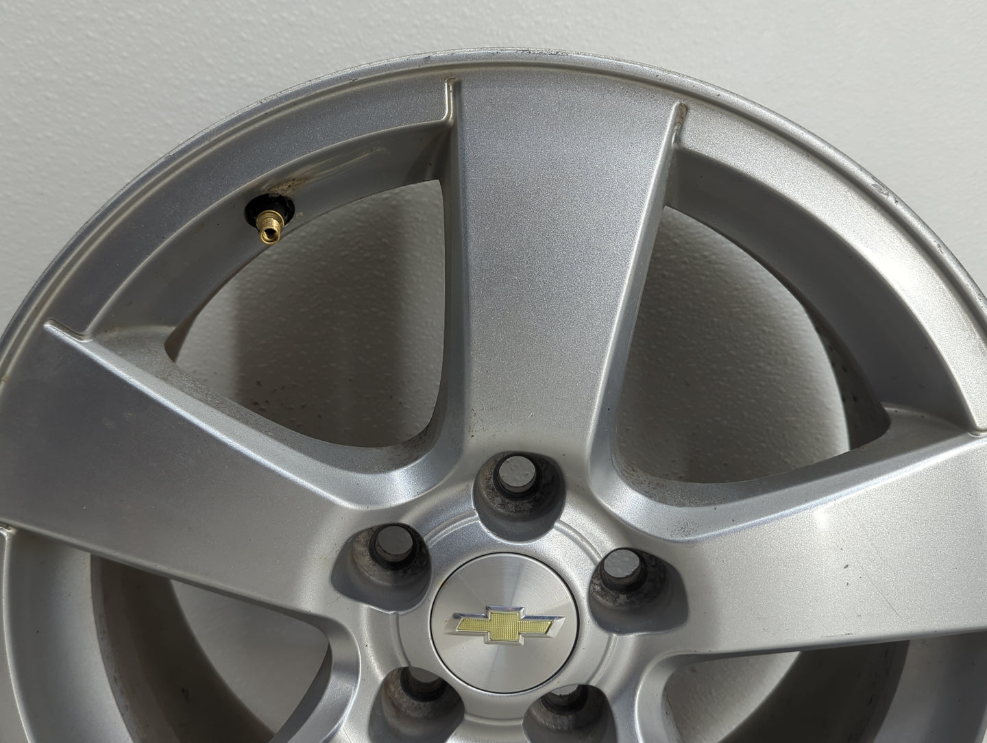2014-2016 Chevrolet Cruze Oem Wheel Rim - Oemusedautoparts1.com