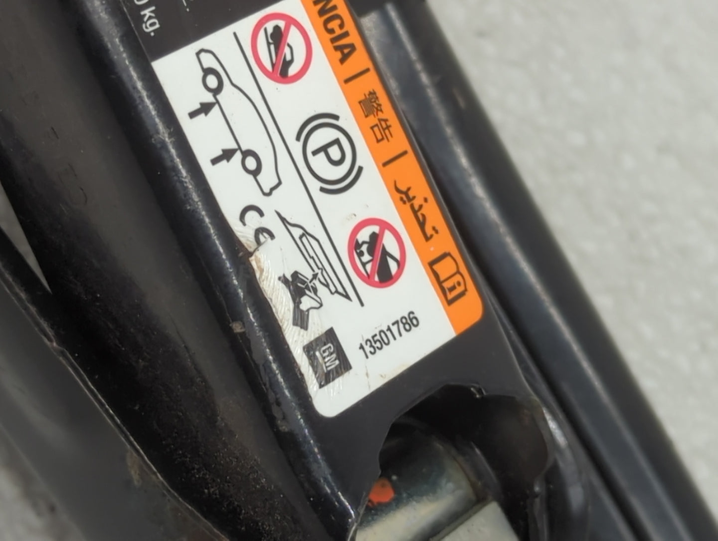 2015 Chevrolet Cruze Spare Scissor Car Jack Black - Oemusedautoparts1.com