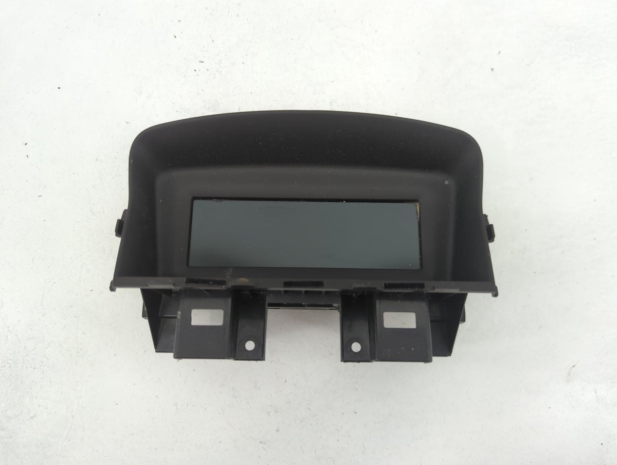 2011-2016 Chevrolet Cruze Information Radio Display Screen 923555 - Oemusedautoparts1.com