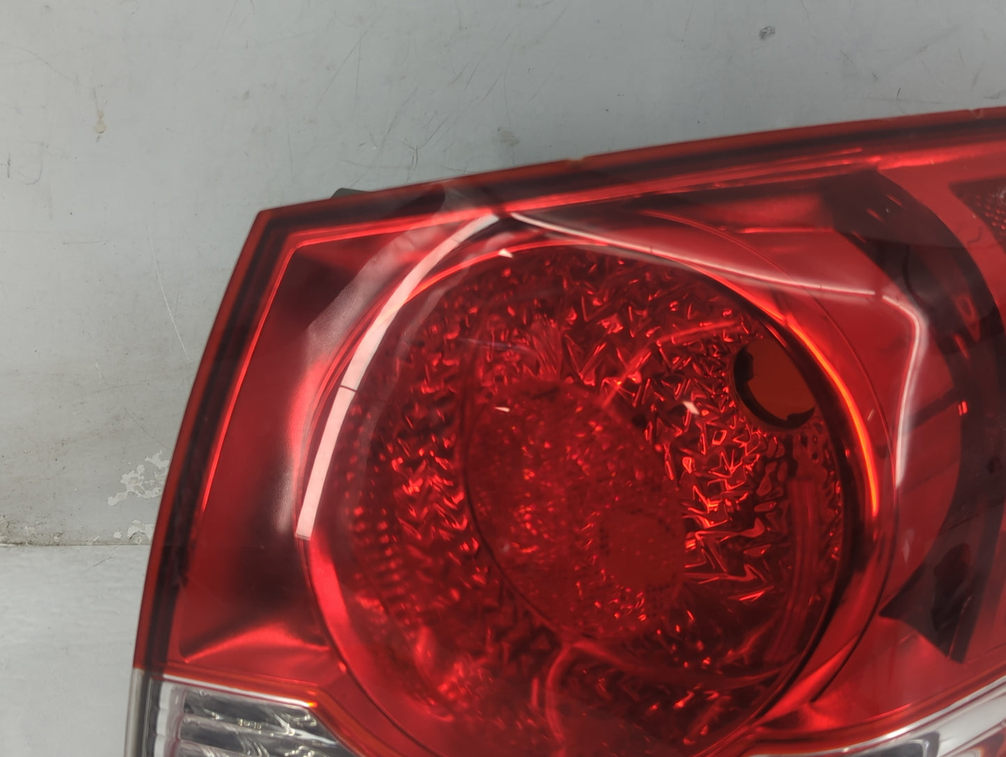 2011-2016 Chevrolet Cruze Tail Light Assembly Passenger Right OEM Fits Fits 2011 2012 2013 2014 2015 2016 OEM Used Auto Part