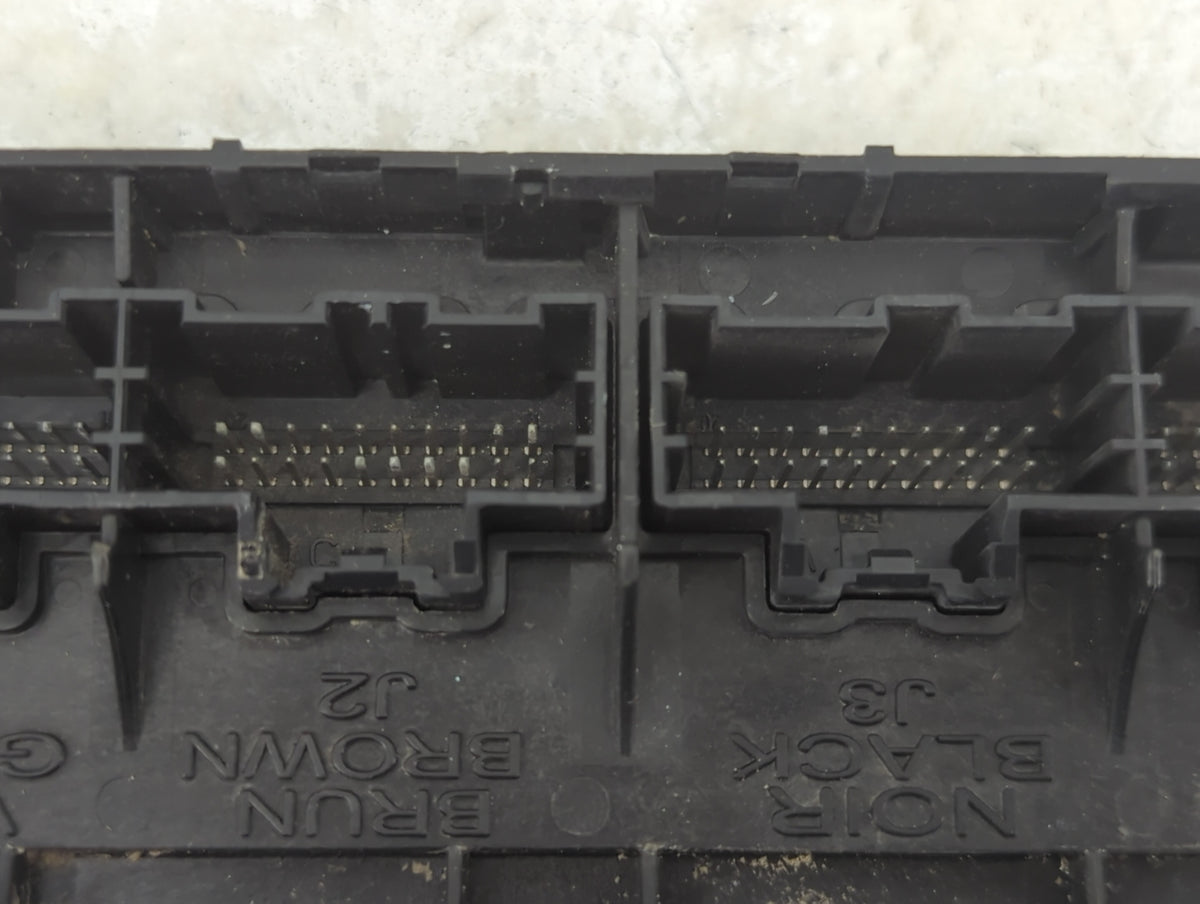 2013-2016 Chevrolet Cruze Body Control Module Bcm Inner Cabin Fuse Box 923585 - Oemusedautoparts1.com