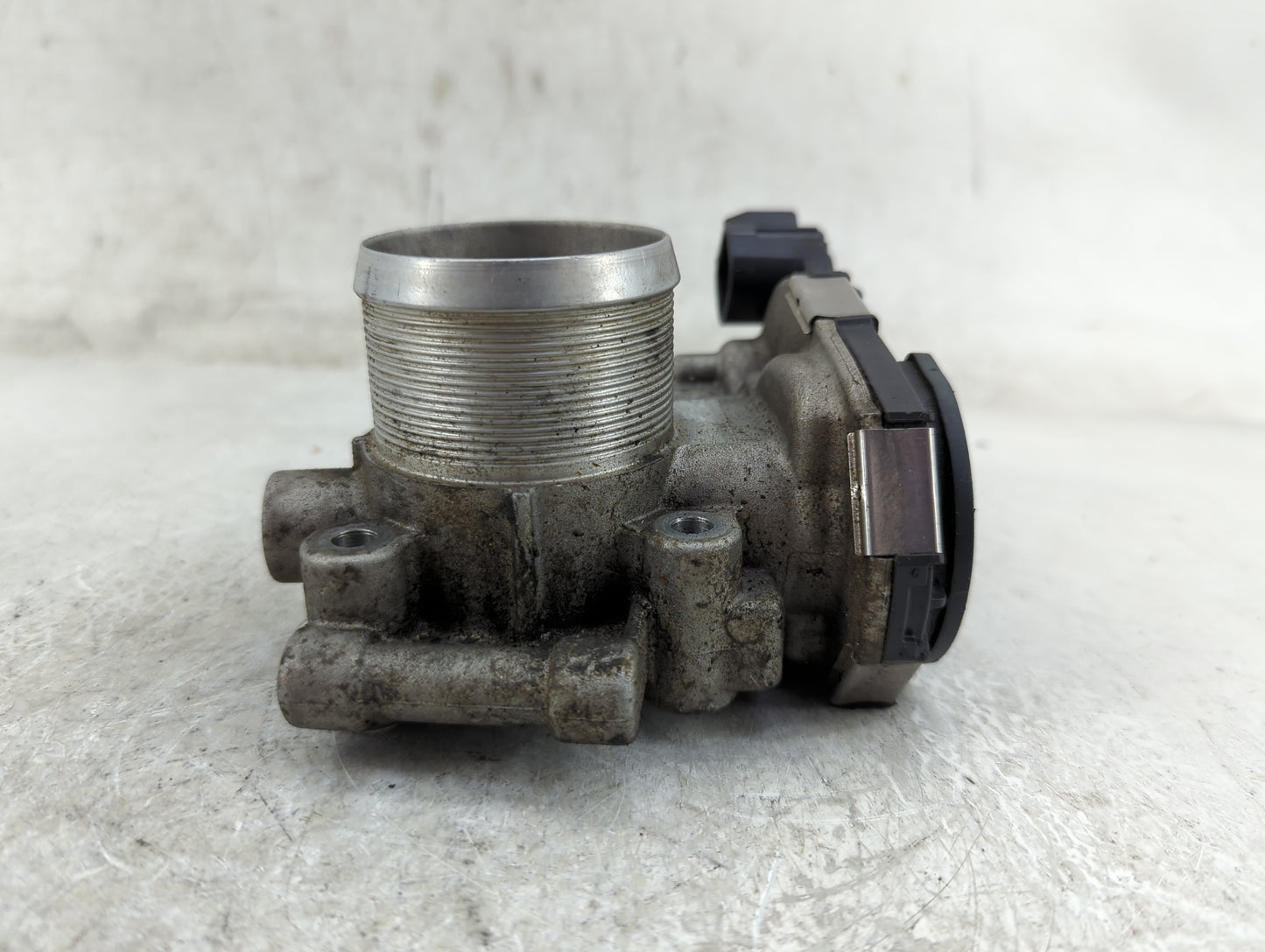 2011-2016 Chevrolet Cruze Throttle Body Fits Fits 2011 2012 2013 2014 2015 2016 2017 2018 2019 2020 2021 OEM Used Auto Parts